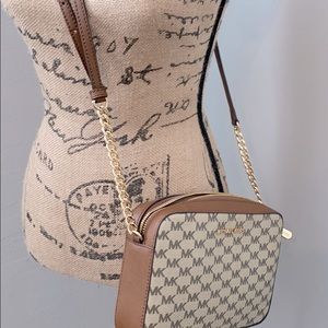 Michael Kors crossbody bag